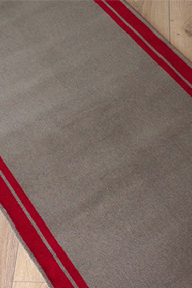 DÉSTOCKAGE DE TAPIS