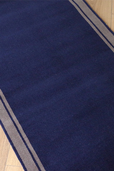 DÉSTOCKAGE DE TAPIS