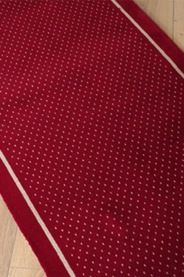 DÉSTOCKAGE DE TAPIS