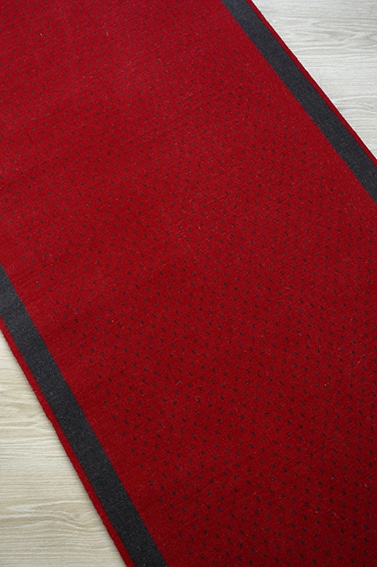 Tapis déstockage rouge à bande noire petite largeur