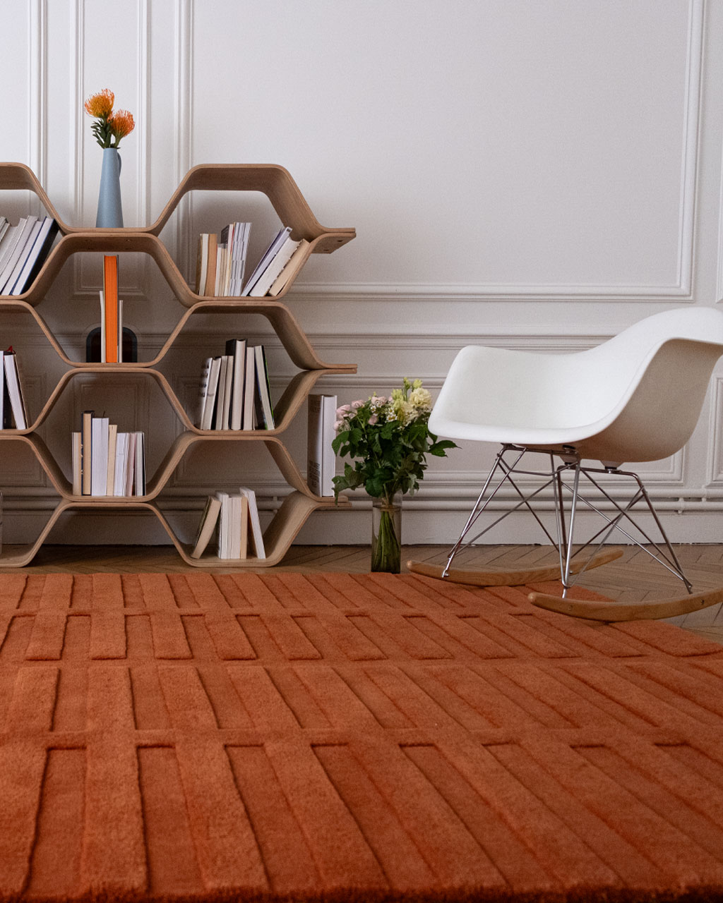 Tapis de salon Romain orange en situation (création Camille Techer)