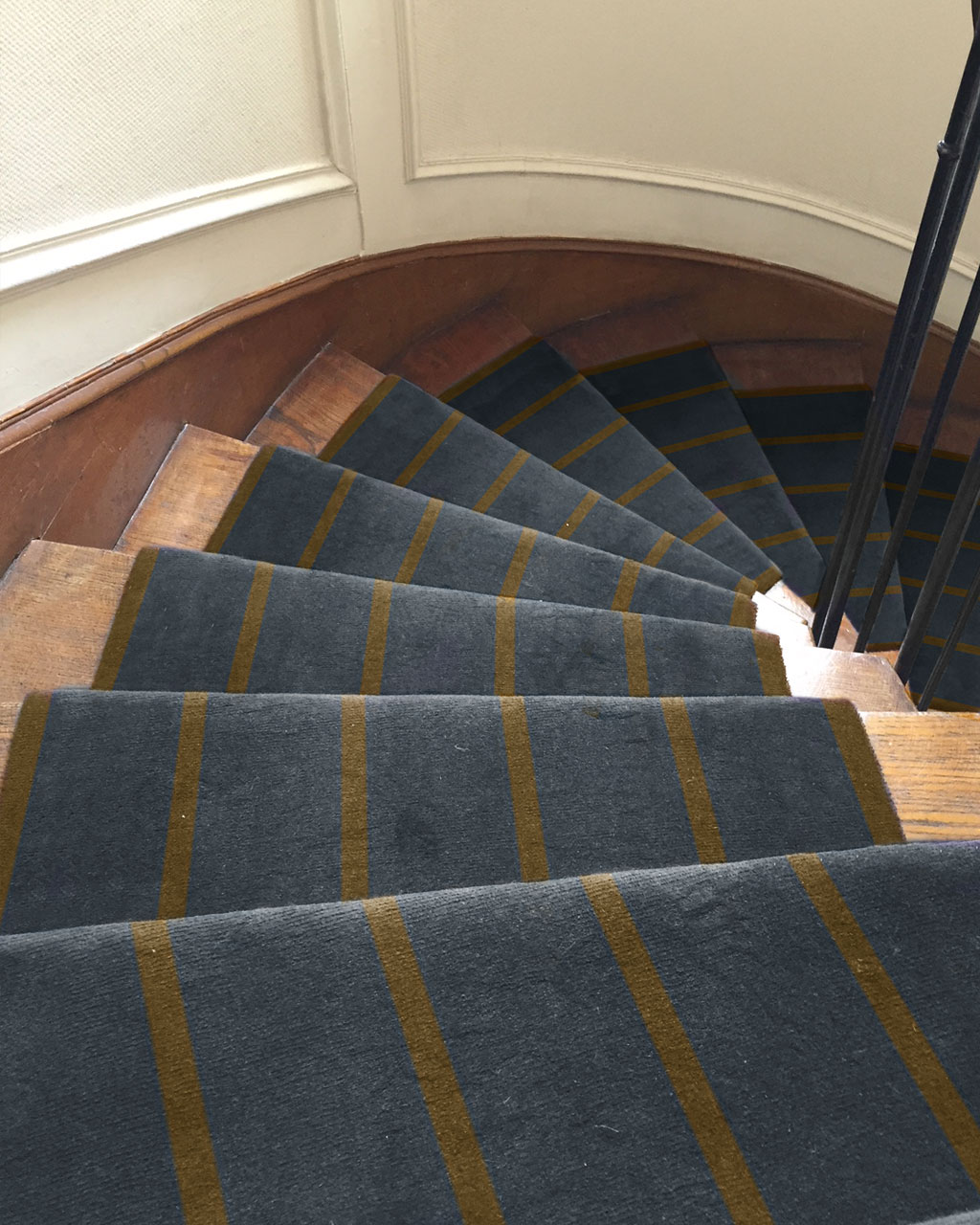 Tapis d’escalier Jeannette, création raffinée par Camille Techer